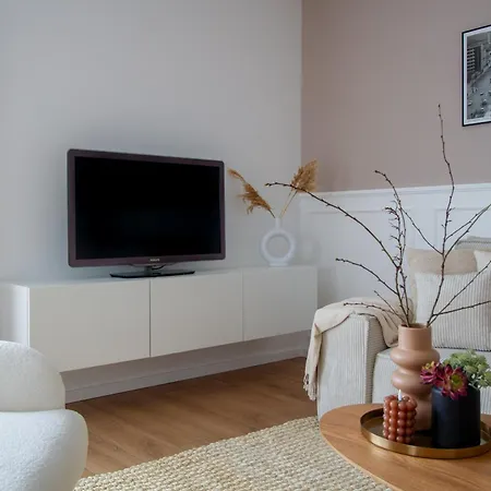 Apartamento Penthouse-ferienwohnung Mit Dachterrasse Wlan Smart-tv Ueberdachter Parkplatz Wallbox