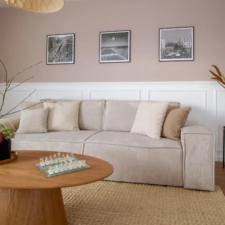 Penthouse-ferienwohnung Mit Dachterrasse Wlan Smart-tv Ueberdachter Parkplatz Wallbox *