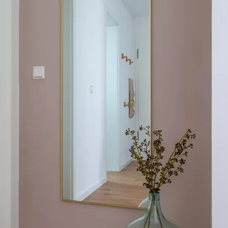 Penthouse-ferienwohnung Mit Dachterrasse Wlan Smart-tv Ueberdachter Parkplatz Wallbox Wolfsburg