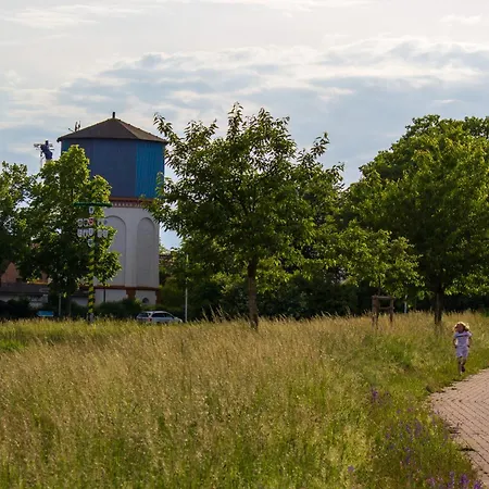 Penthouse-ferienwohnung Mit Dachterrasse Wlan Smart-tv Ueberdachter Parkplatz Wallbox Apartmán Wolfsburg