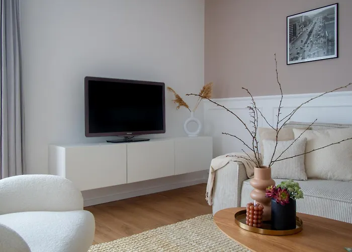 アパート Penthouse-ferienwohnung Mit Dachterrasse Wlan Smart-tv Ueberdachter Parkplatz Wallbox