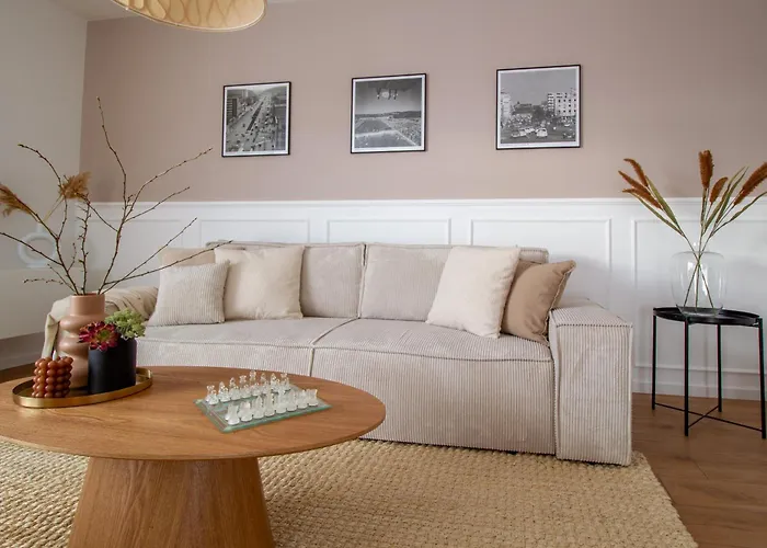 Penthouse-ferienwohnung Mit Dachterrasse Wlan Smart-tv Ueberdachter Parkplatz Wallbox *