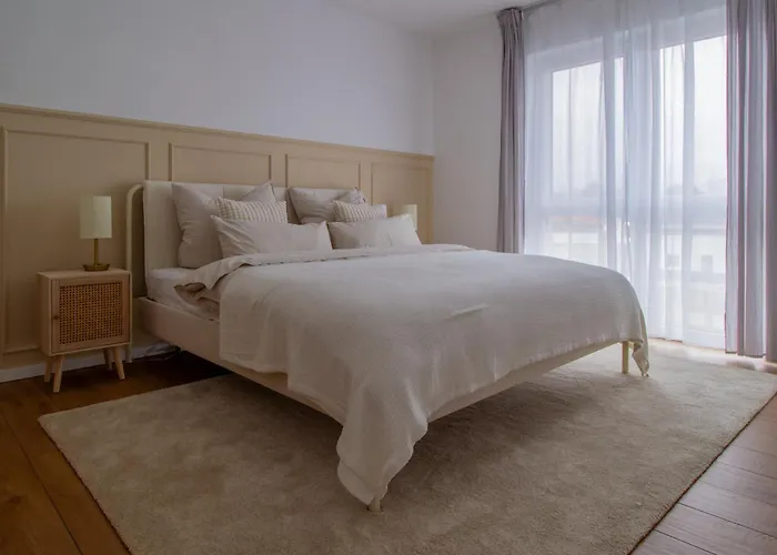 Penthouse-ferienwohnung Mit Dachterrasse Wlan Smart-tv Ueberdachter Parkplatz Wallbox *