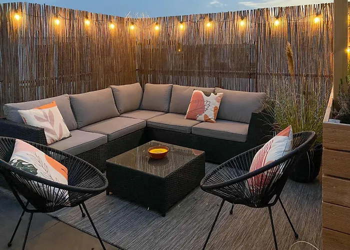 Penthouse-ferienwohnung Mit Dachterrasse Wlan Smart-tv Ueberdachter Parkplatz Wallbox *