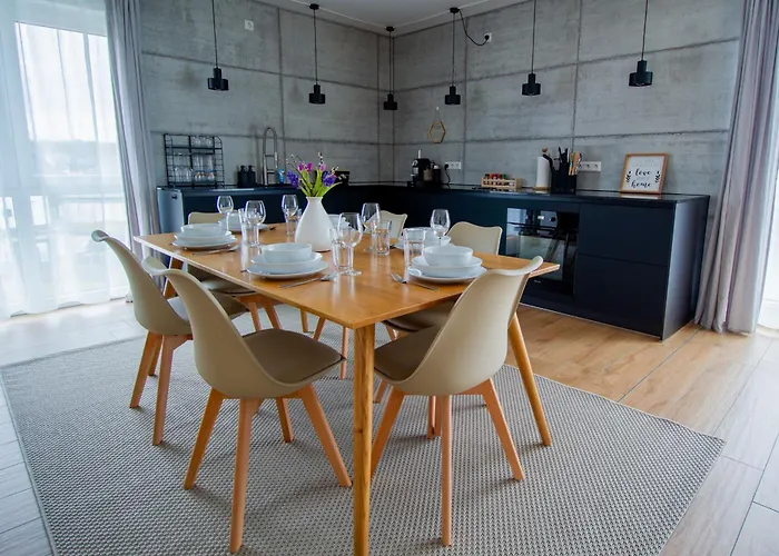 Penthouse-ferienwohnung Mit Dachterrasse Wlan Smart-tv Ueberdachter Parkplatz Wallbox ウォルフスブルク