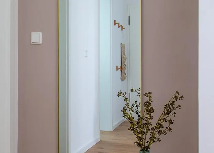 Penthouse-ferienwohnung Mit Dachterrasse Wlan Smart-tv Ueberdachter Parkplatz Wallbox ウォルフスブルク