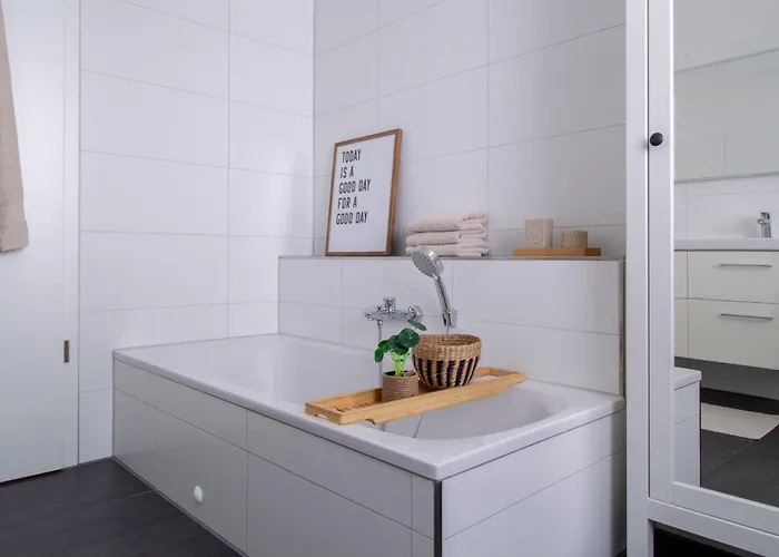 Penthouse-ferienwohnung Mit Dachterrasse Wlan Smart-tv Ueberdachter Parkplatz Wallbox Wolfsburg